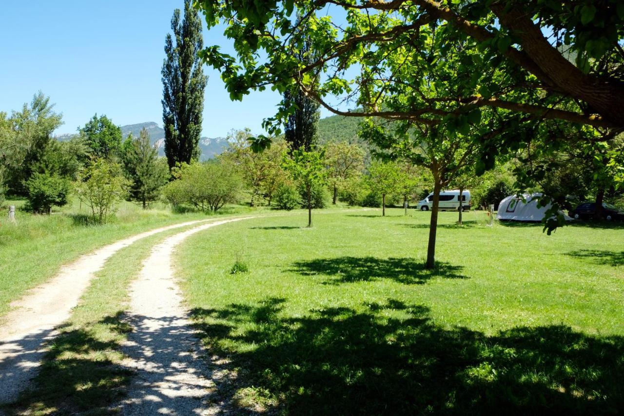 Le Moulin Bed & Breakfast Pradelle Exterior photo