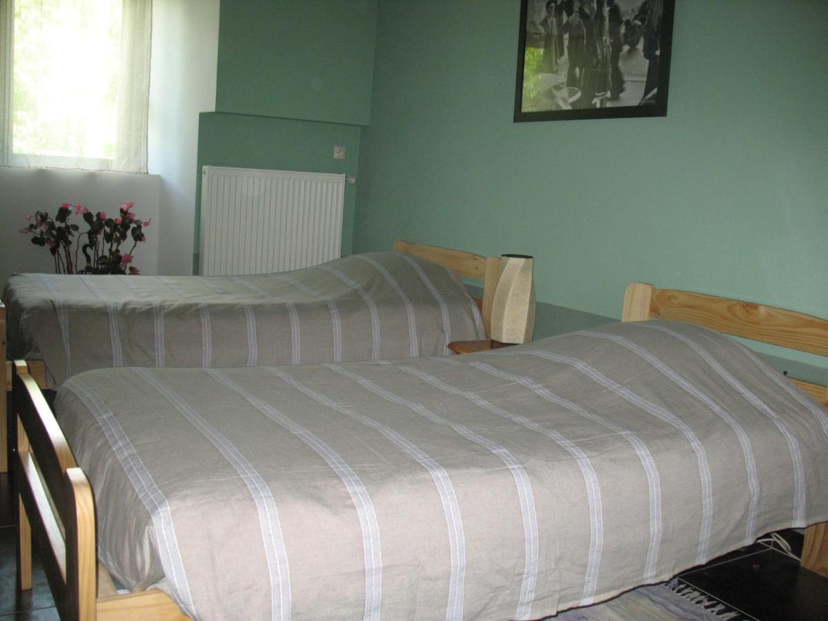 Le Moulin Bed & Breakfast Pradelle Exterior photo