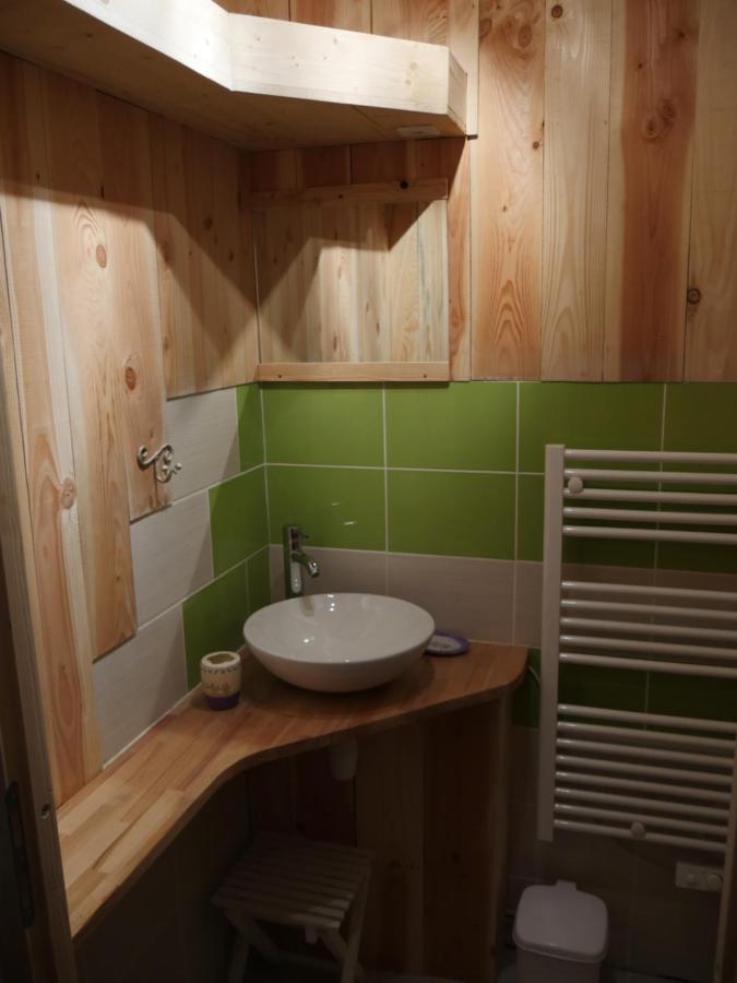 Le Moulin Bed & Breakfast Pradelle Exterior photo