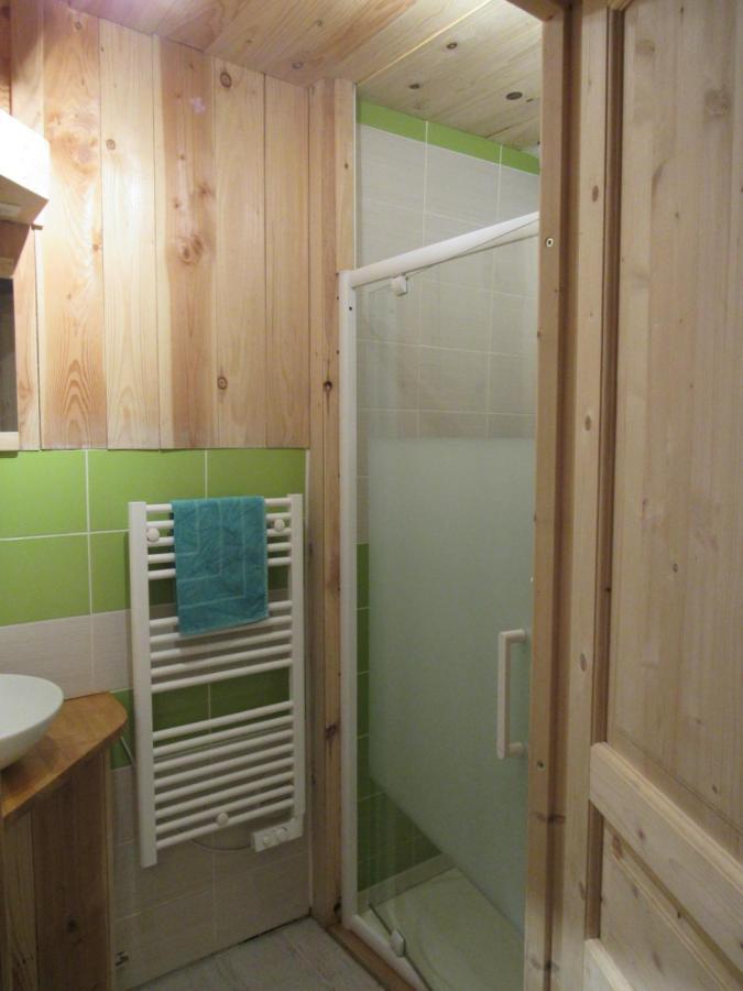 Le Moulin Bed & Breakfast Pradelle Exterior photo
